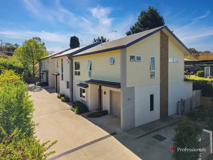 1/20 Mayfield Avenue, Armidale NSW 2350