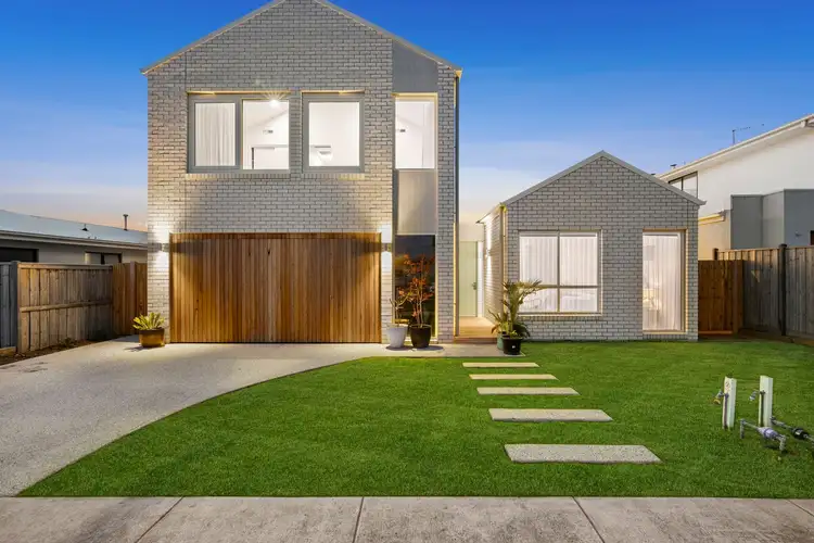 4 Harcombe Crescent, Torquay VIC 3228