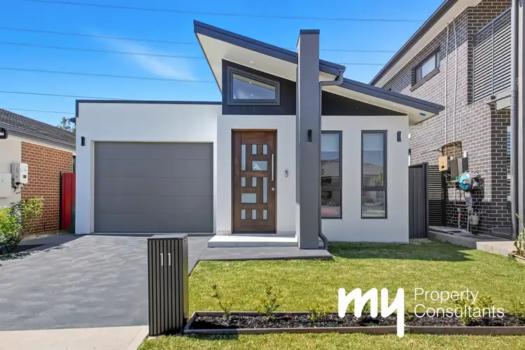 11 Copper Drive, Catherine Field NSW 2557