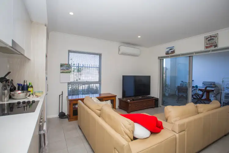 Fifth view of Homely unit listing, 4/114 Great Northern Hwy, Midland WA 6056