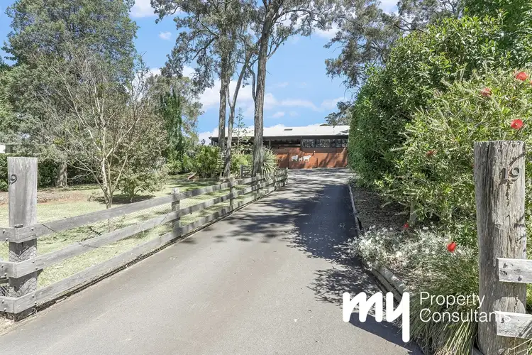 19 Elizabeth Macarthur Avenue, Camden South NSW 2570