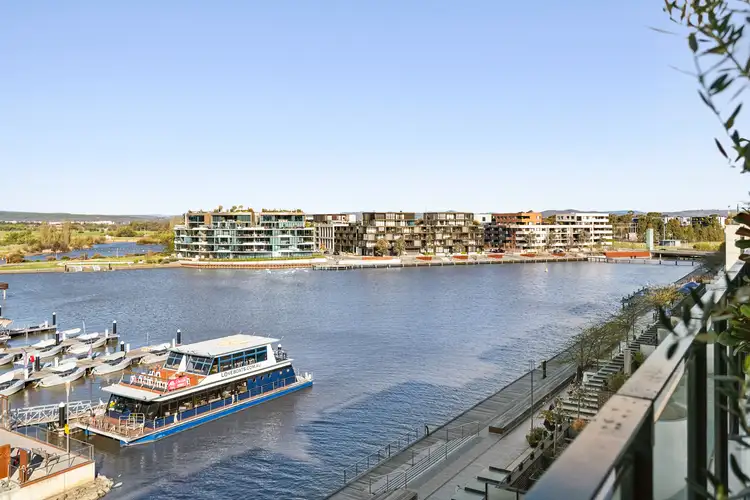 18/25 Eastlake Parade, Kingston ACT 2604