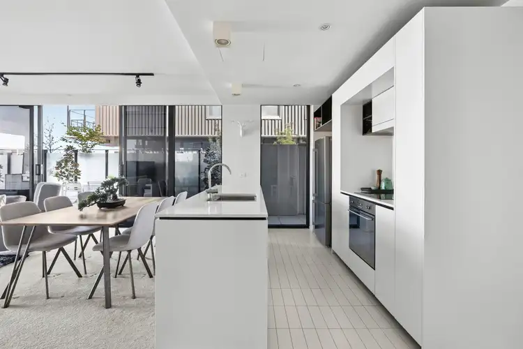 Sixth view of Homely apartment listing, 18/25 Eastlake Parade, Kingston ACT 2604