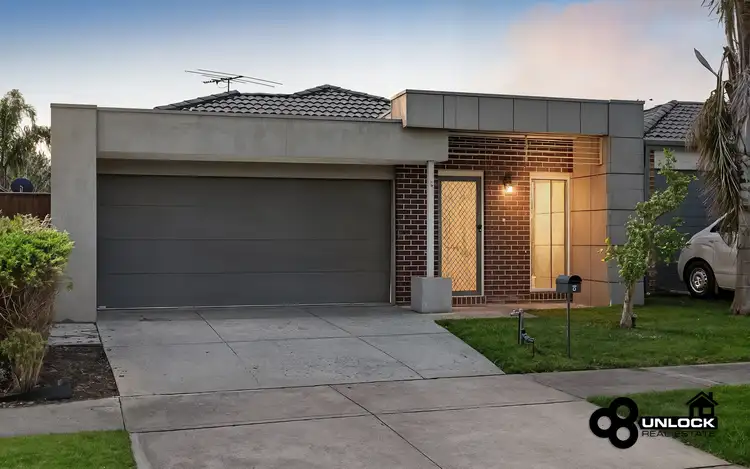 Main view of Homely house listing, 5 Cascade Way, Pakenham VIC 3810