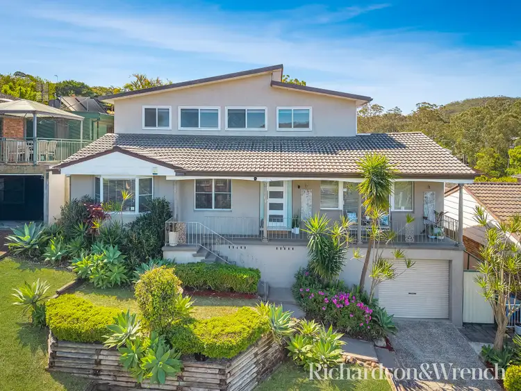 28 Crawford Crescent, Wyoming NSW 2250