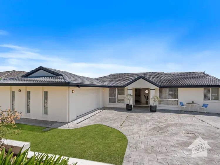 9 Arran Place, Belmont QLD 4153