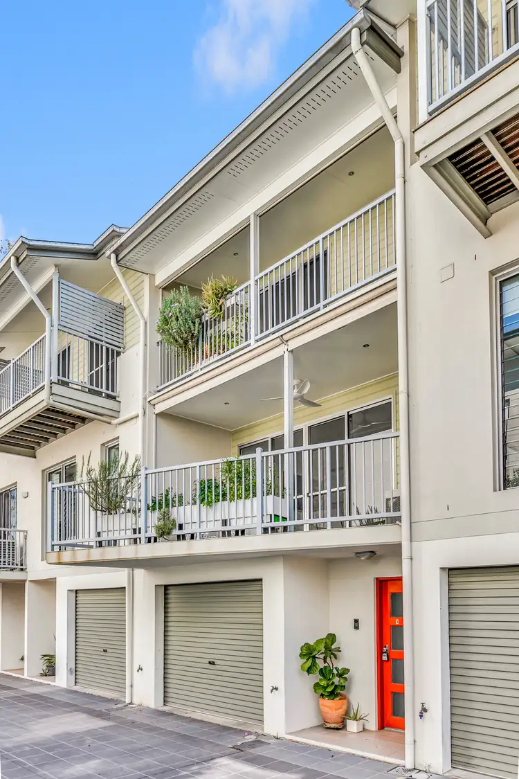 3/106 Carmody Road, St Lucia QLD 4067