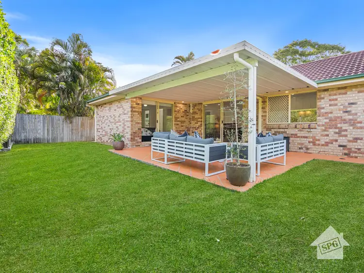 11 Mitchell Place, Belmont QLD 4153