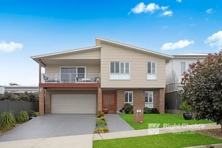3 Flintwood Road, Calderwood NSW 2527