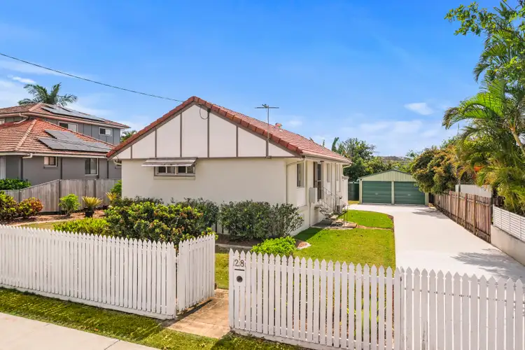 28 Natasha Street, Wynnum West QLD 4178