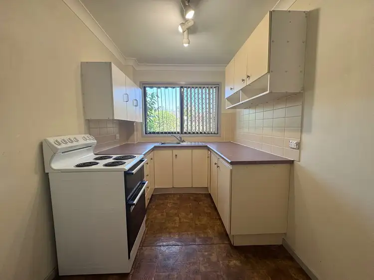 Fourth view of Homely unit listing, 1/27 Stradbroke Avenue, Metford NSW 2323
