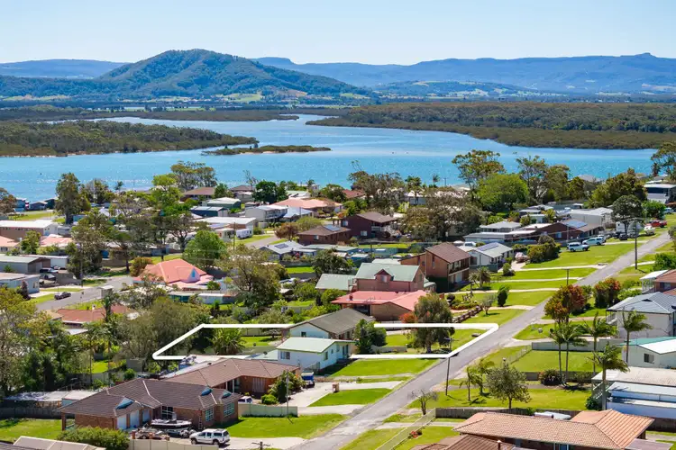 25 Ophir Street, Orient Point NSW 2540
