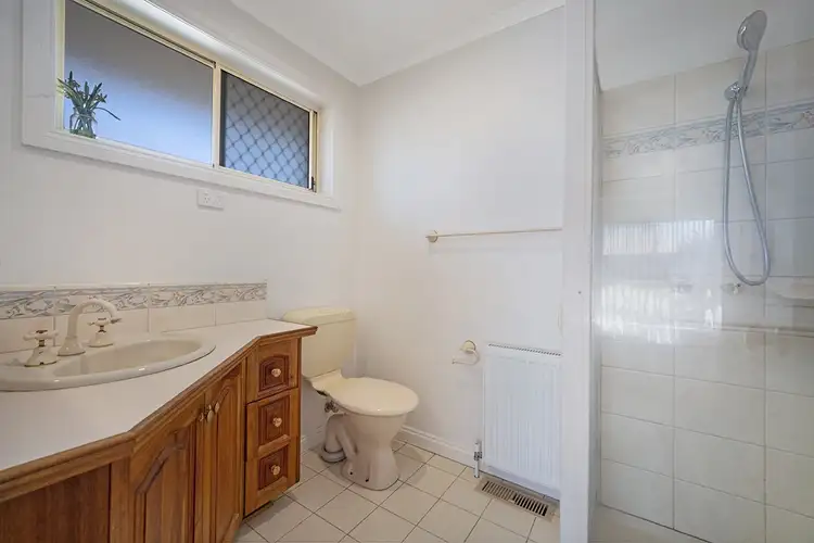 Fifth view of Homely house listing, 33 Evelyn Crescent, Warrnambool VIC 3280
