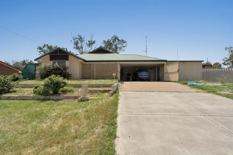 8 Agett Way, Northam WA 6401
