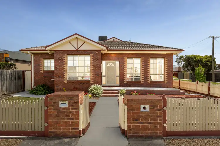 29 Highlands Avenue, Airport West VIC 3042