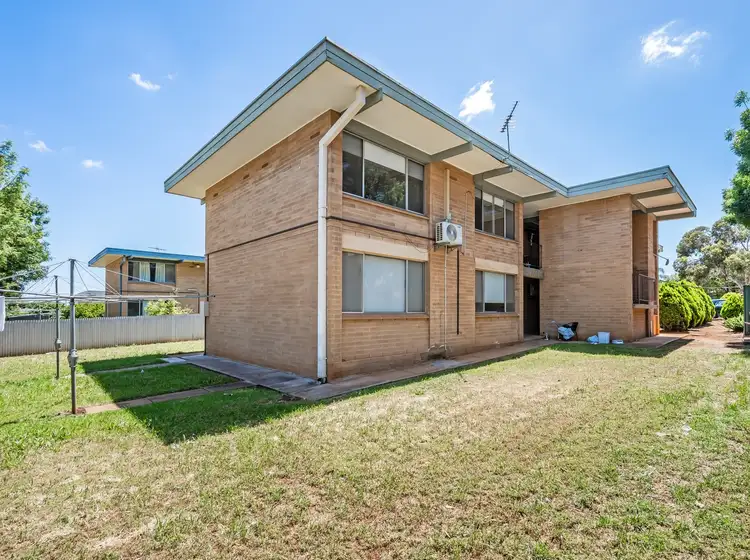 2/15 Balmoral Road, Salisbury East SA 5109