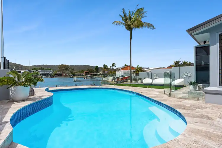 117 Helmsman Blvd, St Huberts Island NSW 2257