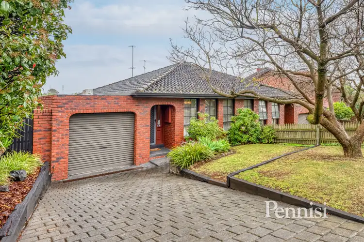 2/1 Mallinson Court, Airport West VIC 3042