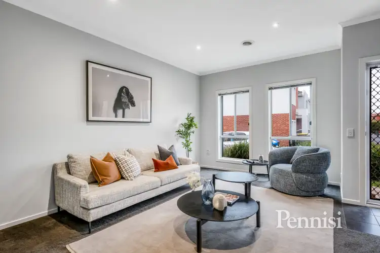 Fourth view of Homely house listing, 5 Balerno Circle, Gowanbrae VIC 3043