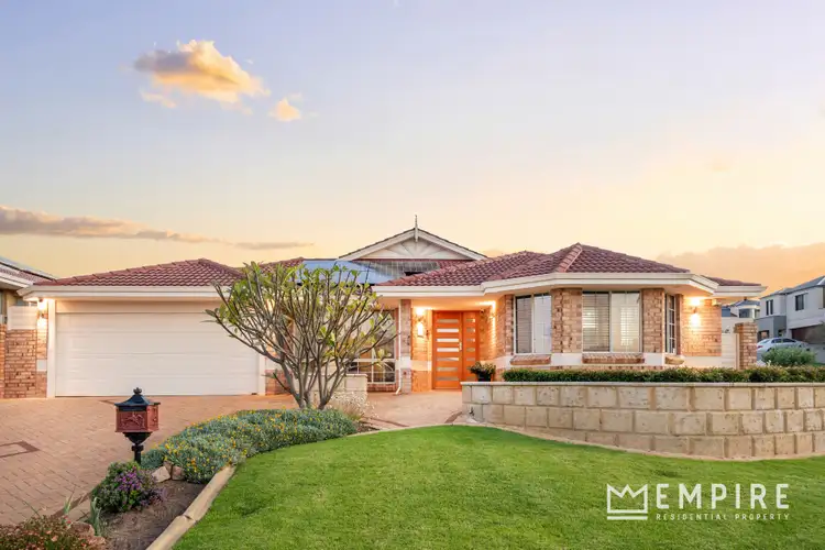 8 Cranberry Street, Coogee WA 6166