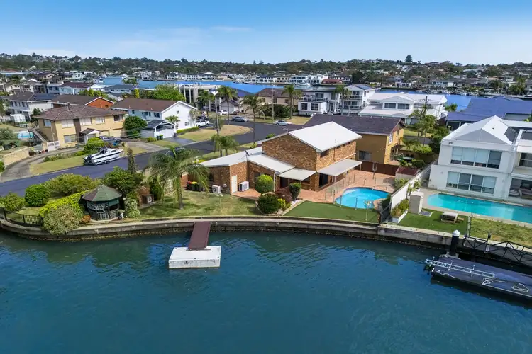 5 Tuross Avenue, Sylvania Waters NSW 2224