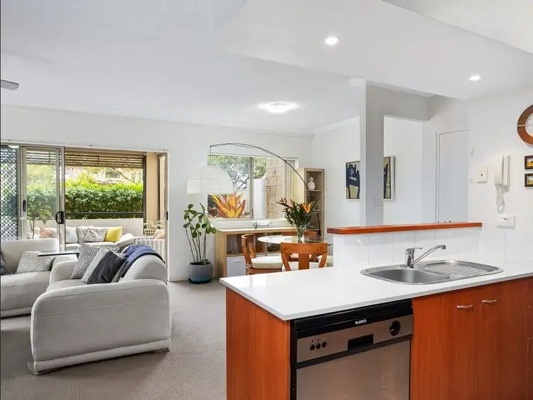 1/2 Oleander Avenue, Biggera Waters QLD 4216