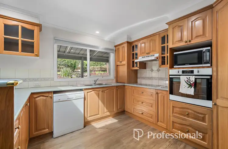 Sixth view of Homely house listing, 5 Paynes Road, Seville VIC 3139