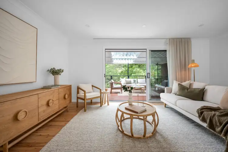 14 Avon Parade, Mount Kembla NSW 2526