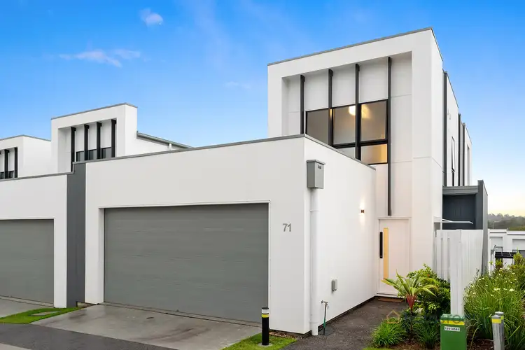 71/7 Lawrence Lyons Place, Kenmore QLD 4069