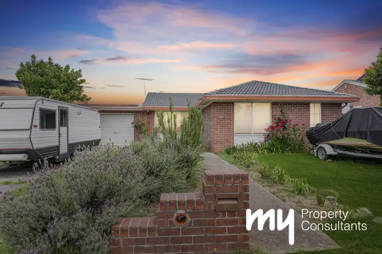 60 Potoroo Avenue, St Helens Park NSW 2560