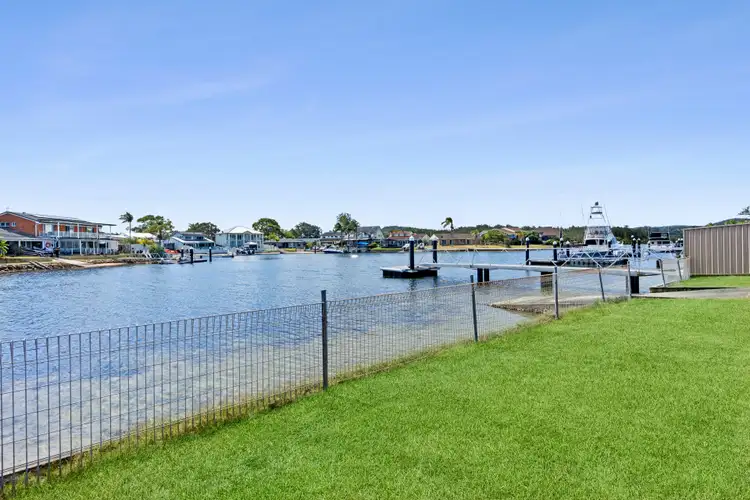 32 Marina View Parade, St Huberts Island NSW 2257