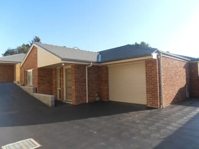 2/1 Jonathon Street, Rutherford NSW 2320