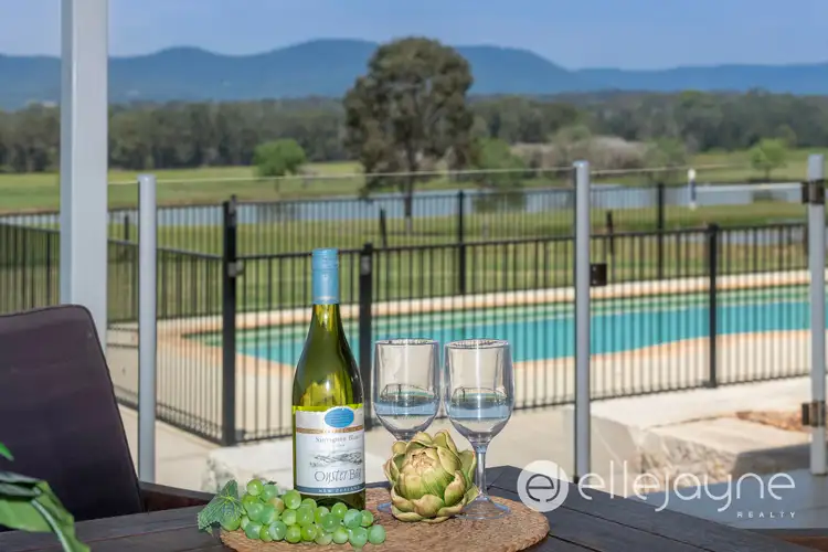 45 Nash Lane, Quorrobolong NSW 2325