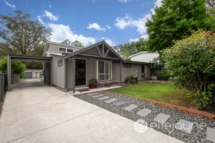 11 Warner Avenue, Tuggerawong NSW 2259