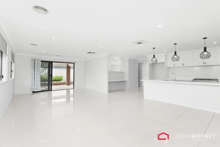 Third view of Homely house listing, 2 Couch Court, Turvey Park NSW 2650