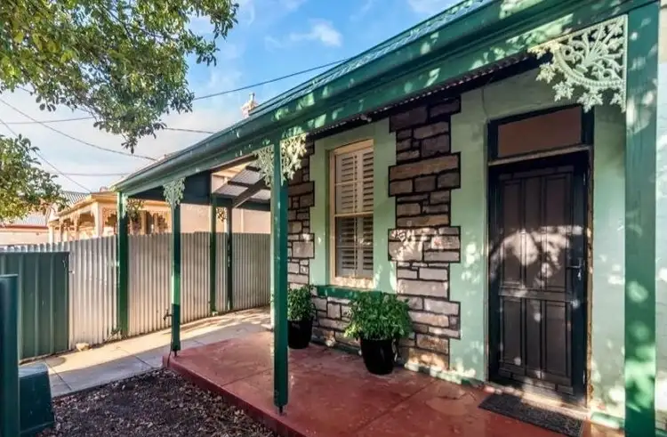 4 Mary St, Glenelg North SA 5045