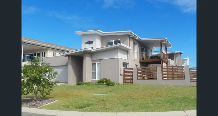 1/6 Tomkins Esplanade, Birtinya QLD 4575