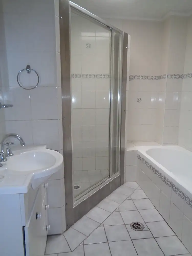 Fifth view of Homely semi-detached listing, 249 Bourke Street, Goulburn NSW 2580