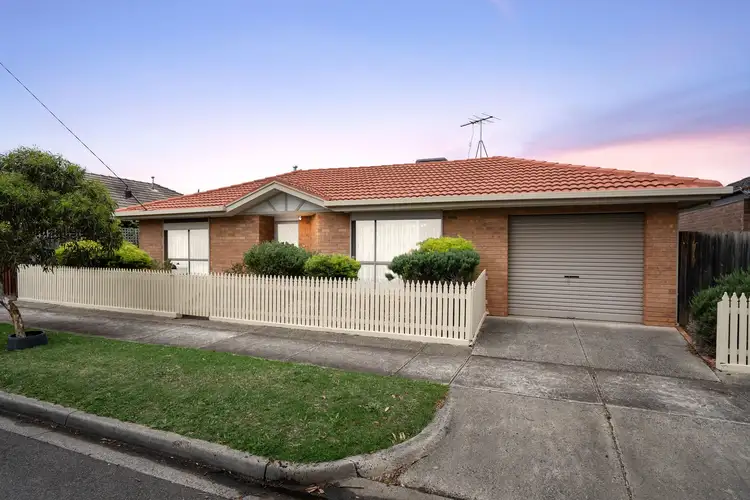 11 Holden Avenue, Avondale Heights VIC 3034