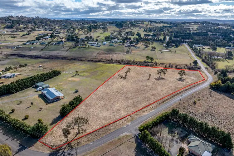 52 Greendale Crescent, Goulburn NSW 2580