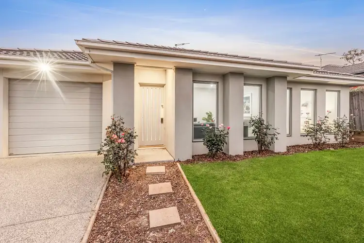 2 Edwards Point Road, St Leonards VIC 3223