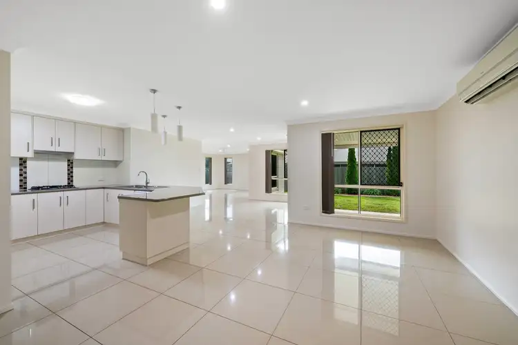 144 Kearney Street, Kearneys Spring QLD 4350