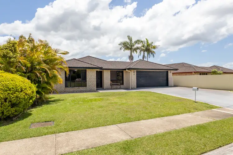 18 Raffindale Avenue, Dakabin QLD 4503