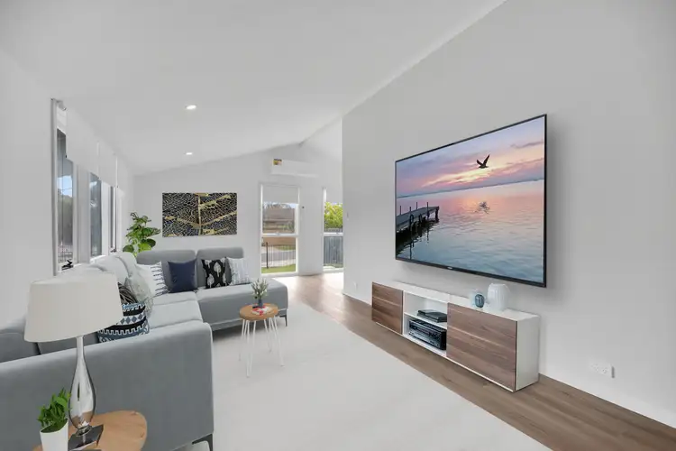 Second view of Homely house listing, 3 Geddes Crescent, Hoppers Crossing VIC 3029