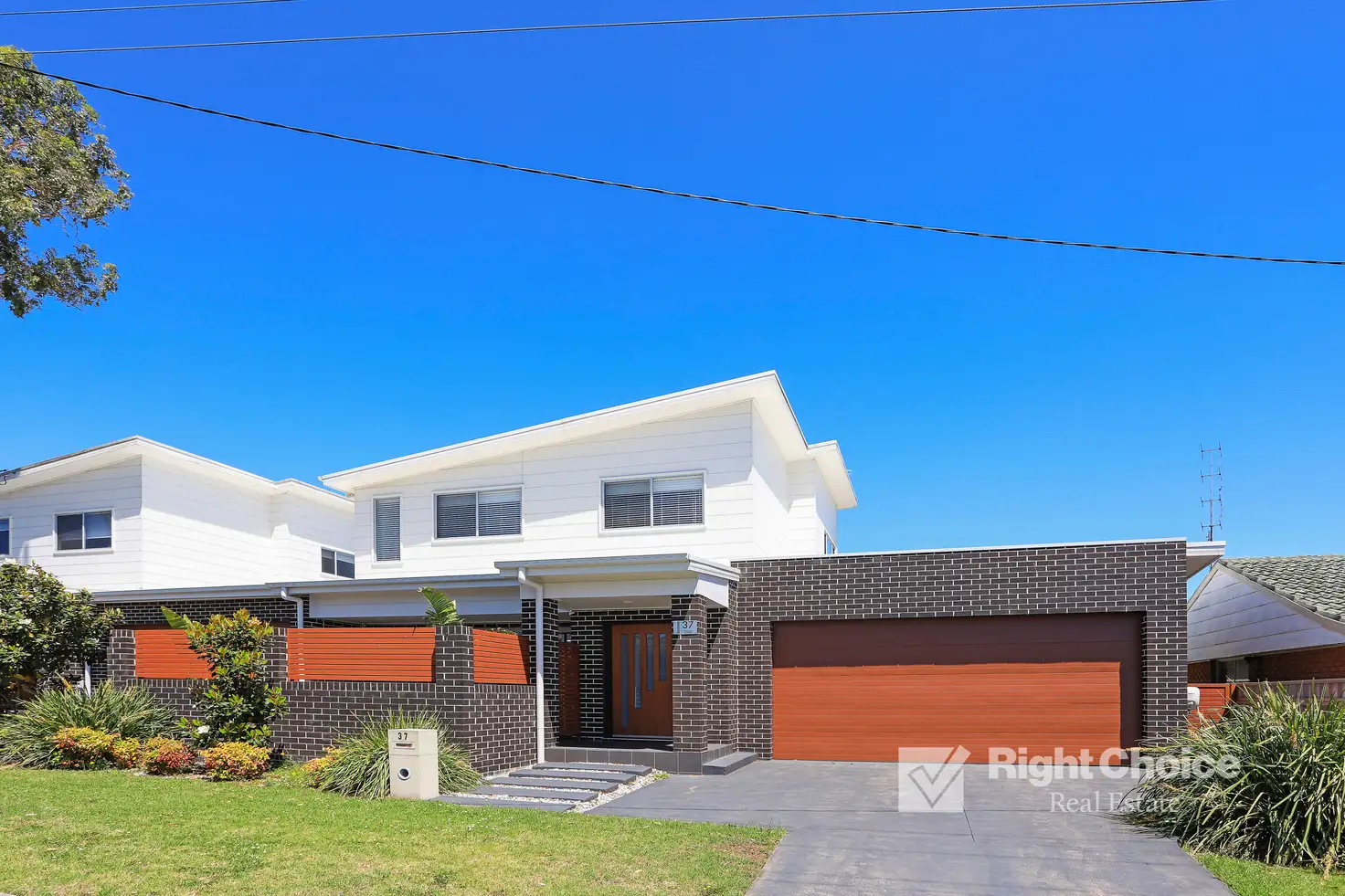 Main view of Homely house listing, 37 Gordon Avenue, Oak Flats NSW 2529