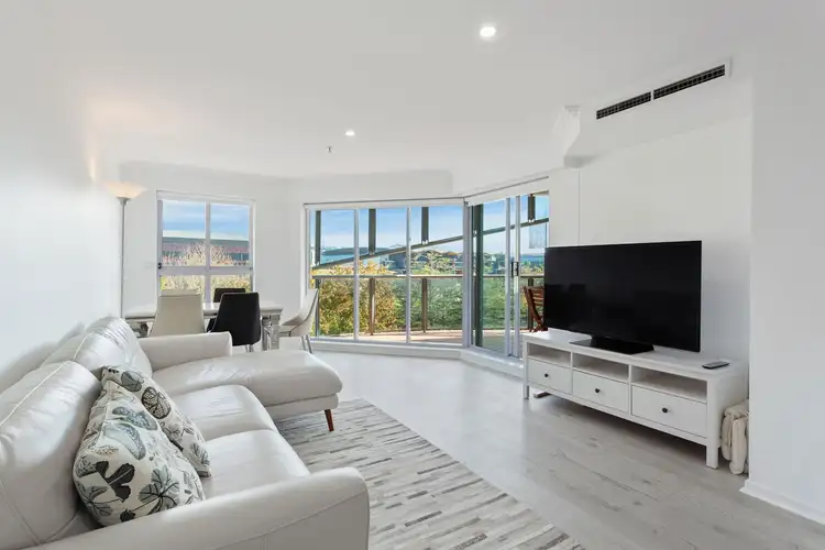 Third view of Homely apartment listing, 909/28 Harbour Street, Sydney NSW 2000