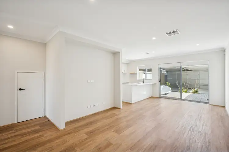 Second view of Homely house listing, 31 Ladybower Vista, Aveley WA 6069