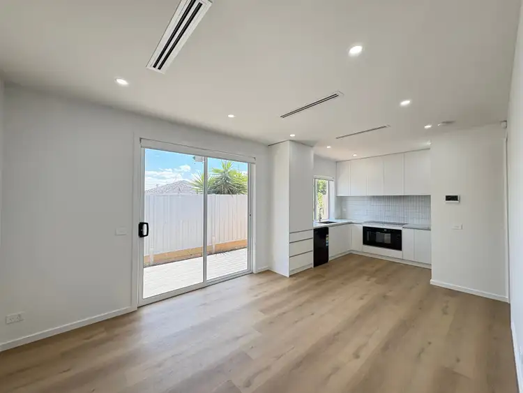 4/29 Eumarella Street, Tullamarine VIC 3043