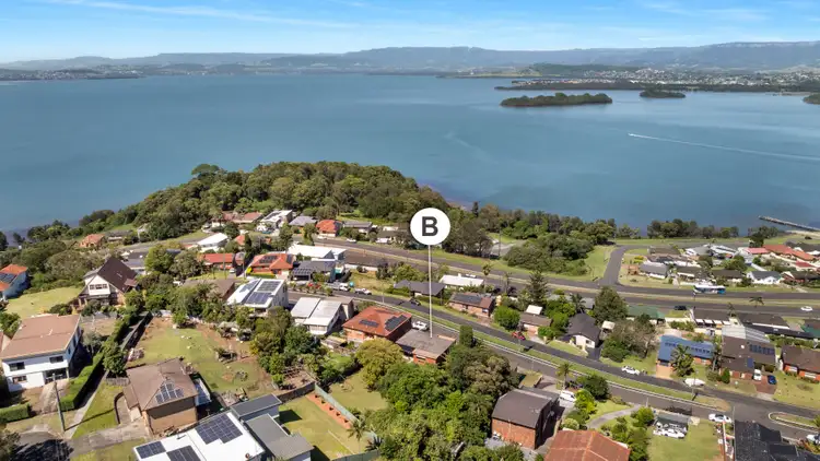 56 Hassan Street, Lake Heights NSW 2502