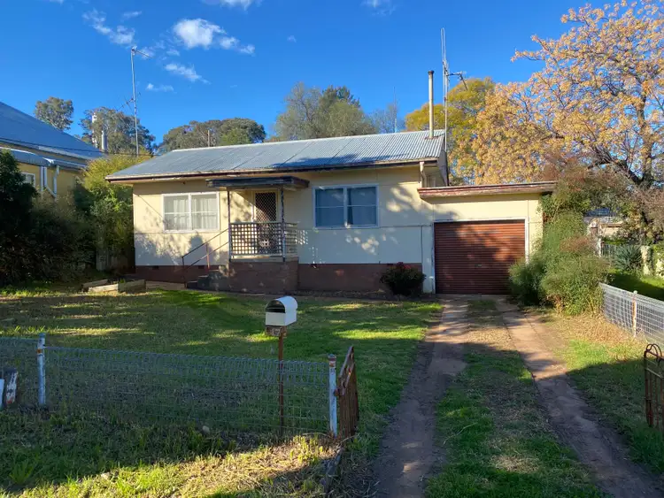 17 Albert Street, Parkes NSW 2870